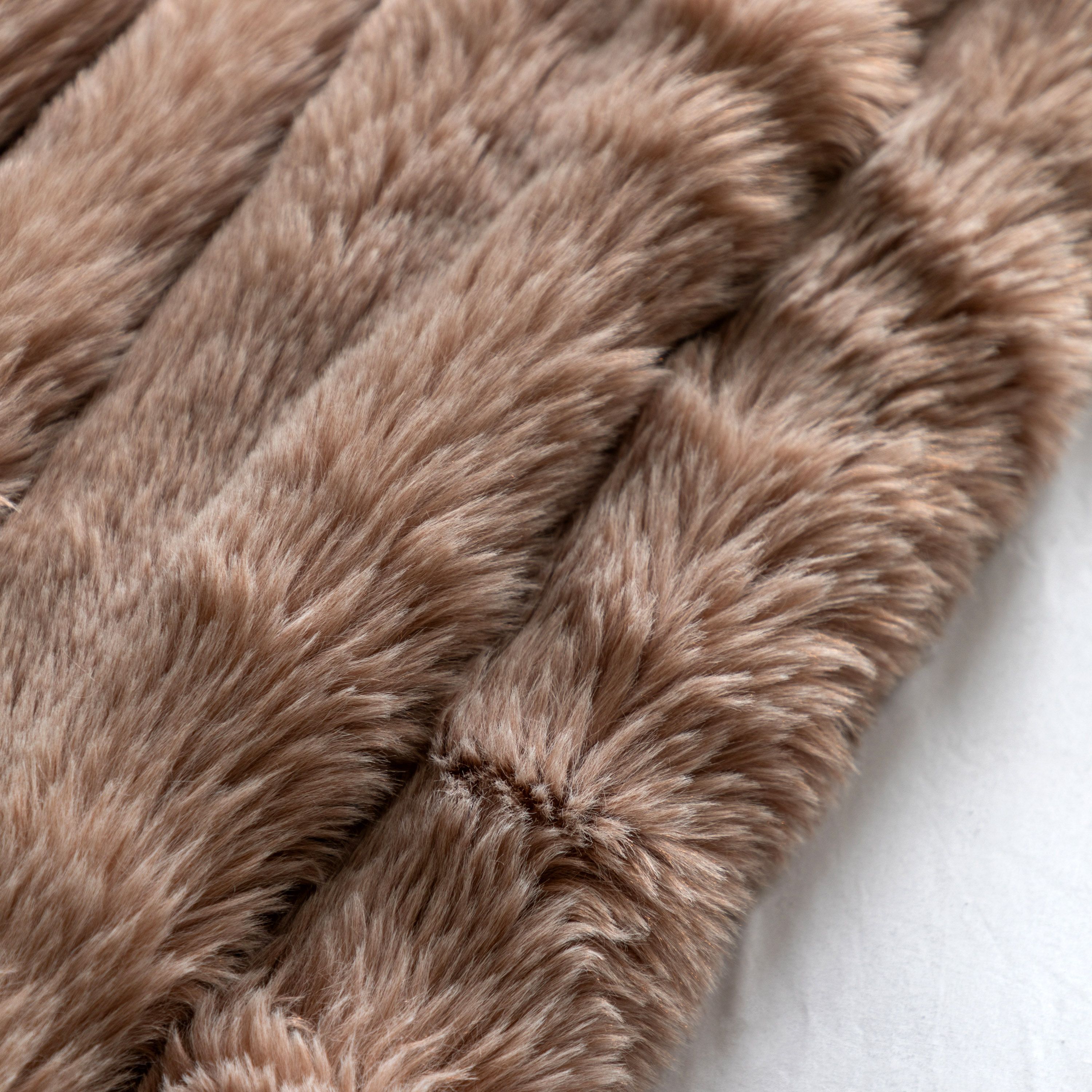 Hasker Mauve Faux Fur Throw